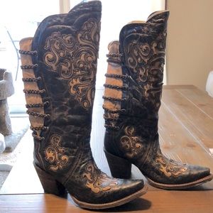 Corral boots